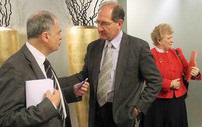 Los negociadores de Currin priorizan a Sortu y los presos