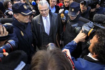 El juez Baltasar Garzón a su llegada al tribunal Supremo, el 7 de marzo, donde fue a declarar por segunda vez por el caso de las escuchas a miembros de la trama Gürtel.