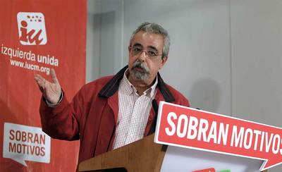 IU presenta un programa "a pie de calle" para arañar votos