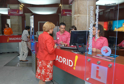 Centro de Turismo de la plaza Mayor, dependiente del Patronato de Turismo, que se fusiona con Promoción Madrid.