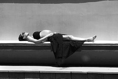 La diseñadora Victoria Beckham, en una imagen tomada por su propio esposo, el futbolista David Beckham, el pasado jueves, cuatro días antes de dar a luz a su cuarto hijo, la primera niña tras Romeo, Brooklyn y Cruz.