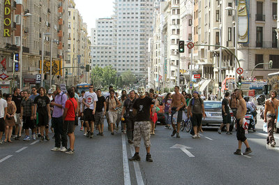 El helicóptero de @acampadapolicía triunfa en Twitter