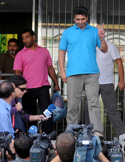El padre de la niña Mari Luz y sus cuatro familiares detenidos ayer por un tiroteo, han sido puestos en libertad con cargos.