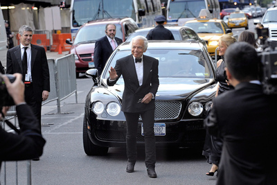 El diseñador estadounidense Ralph Lauren a su llegada al Lincoln Center en Nueva York, donde se llevó a cabo  Una noche con Ralph Lauren , que tuvo como presentadora a Oprah Winfrey, el lunes 24 de octubre de 2011