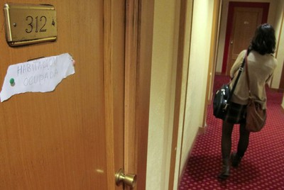 Interior del hotel Madrid, junto a la puerta del Sol,  okupado  desde el pasado 15 de octubre.