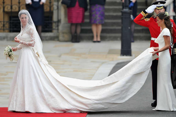 Kate Middleton durante su boda con el príncipe Guillermo, el 29 de abril de 2011, en Londres ( Ver imagen ampliada )
