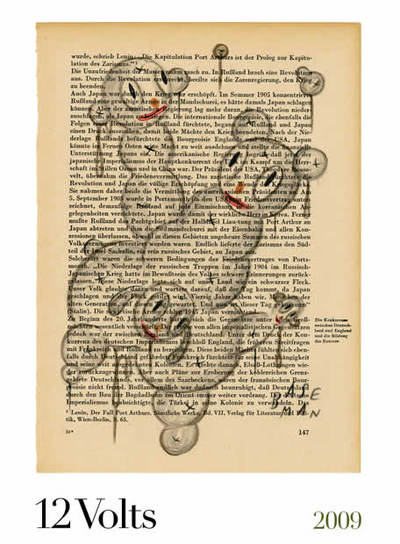 Etiqueta de la botella de vino tinto '12 Volts' de la bodega 4  kilos