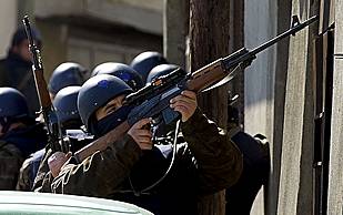 Independentistas albaneses incrementan su ofensiva sobre Macedonia