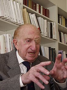 La Fiscalía de París investiga al general Aussaresses por "apología de crímenes de guerra"