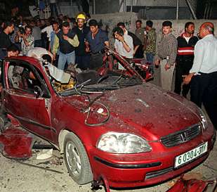 Muere un miembro de Al Fatah tras estallar el vehículo en el que viajaba