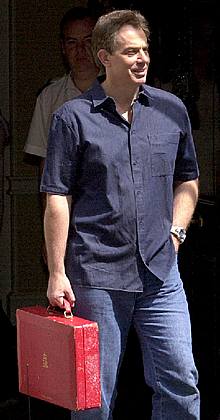 Tony Blair sitúa a Jack Straw al frente del Ministerio de Asuntos Exteriores