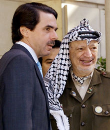 Arafat y Aznar respaldan el plan de paz  'Mitchell'  tras su reunión en Madrid