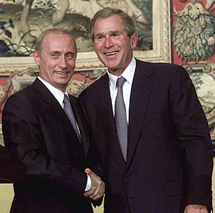 Bush y Putin abren la puerta a un acuerdo para recortar sus arsenales nucleares