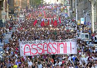 La contundente actuación policial de Génova provoca una oleada de protestas