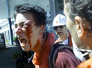 Un jefe del cuerpo antiterrorista italiano, primer policía inculpado por la violencia en Génova