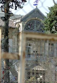 Israel ocupa la sede de la OLP en Jerusalén en respuesta al atentado suicida de ayer