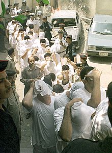 Medio centenar de homosexuales se enfrentan a 5 años de prisión en Egipto