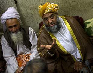 Pakistán congela las cuentas bancarias y propiedades del régimen afgano