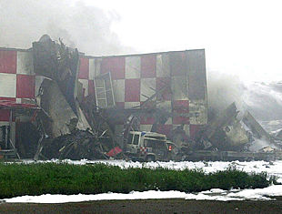 118 muertos al chocar un avión con una avioneta en el aeropuerto de Milán