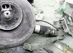 Los talibán insinúan que EE UU usa armas químicas y cifra en un millar los muertos