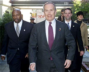 El republicano Bloomberg se impone a Green en la pugna por la alcaldía de Nueva York