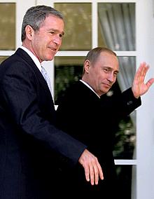 Bush anuncia la reducción de dos tercios del arsenal nuclear de EE UU en diez años