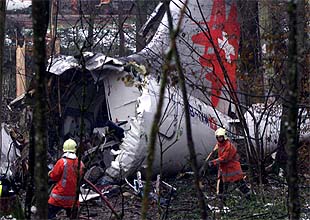 24 muertos al estrellarse un avión cerca de Zúrich