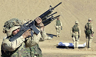 EE UU estrecha el cerco en torno a Bin Laden con el bombardeo de Tora Bora