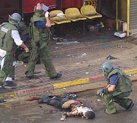 Los grupos radicales palestinos ofrecen una tregua si Israel cesa en su ofensiva militar