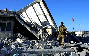 Israel emprende la tercera jornada de bombardeos sobre territorios palestinos