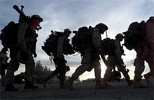 El Pentágono lanza una operación para capturar al 'mulá' Omar