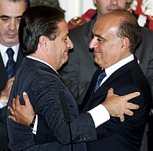 Duhalde perfila su Gobierno de unidad con la inclusión de dos radicales