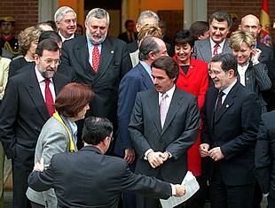 La UE condiciona su apoyo a Argentina a que el plan económico sea "creíble y asumible"