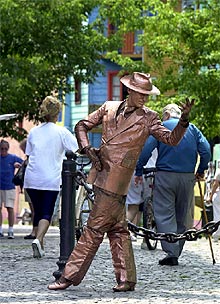 El FMI supervisa en Buenos Aires el plan de Duhalde