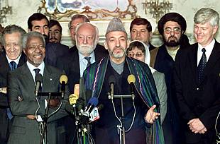 Annan expresa en Kabul el apoyo de la ONU a la reconstrucción de Afganistán