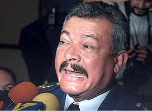 Detenido por la policía militar el coronel que pidió la renuncia de Chávez