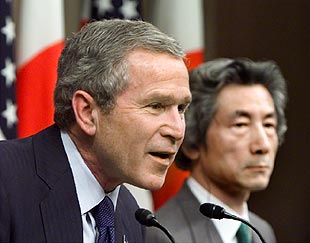 El primer ministro japonés logra el voto de confianza de Bush a sus reformas