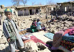 El difícil acceso a la zona afectada por el terremoto complica el rescate en Afganistán