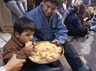 Roberto Lavagna, nuevo ministro de Economía en sustitución de Lenicov