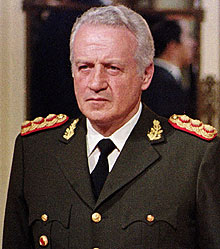 El ex dictador argentino Leopoldo Galtieri, detenido en Buenos Aires