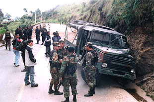 Al menos 20 paramilitares mueren en enfrentamientos con el Ejército