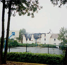 Al menos dos españoles resultan heridos en un incendio en Disneyland París