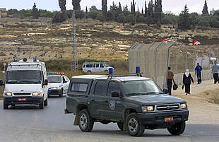 Llegan a Gaza en un carro blindado los dos palestinos deportados por Israel