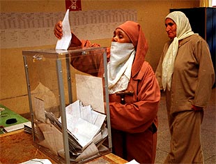 Se aplaza 24 horas los resultados definitivos de las elecciones en Marruecos