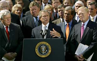 Bush logra el apoyo de la Cámara de Representantes para atacar Irak