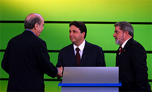 Lula exhibe su liderazgo en el debate televisado del cierre de la campaña