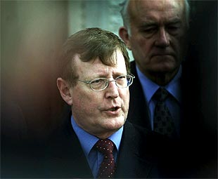 Registradas las oficinas del Sin Feinn en Stormont en una operación contra el IRA