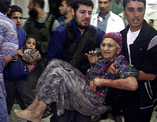 Al menos 14 palestinos muertos y 130 heridos en una incursión israelí en Gaza