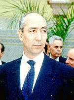 Mohamed VI refuerza su poder al nombrar a Driss Jettu como primer ministro