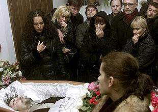 La embajada de EE UU afirma que Moscú usó un opiáceo en el asalto al teatro